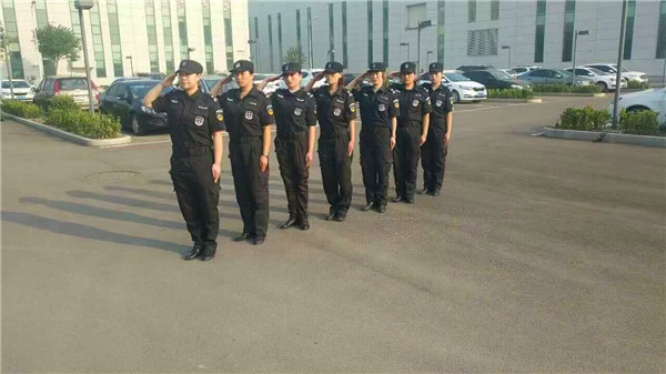 到高档小区做保安需要注意什么？